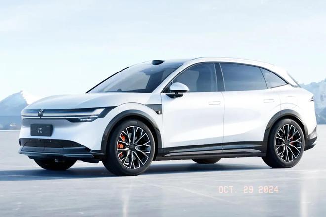 破百配8295芯片+续航780km仅22万尊龙人生就是博定位豪华大5座SUV38秒(图7)